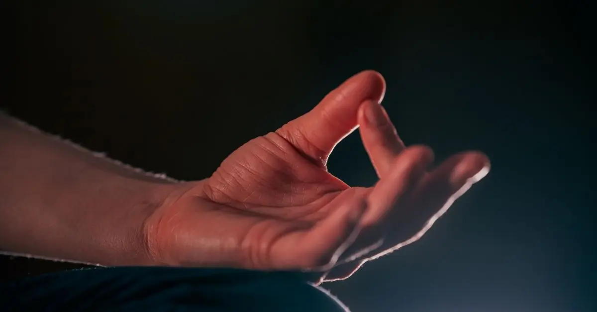 Comment planifier des pauses méditatives pour un esprit serein